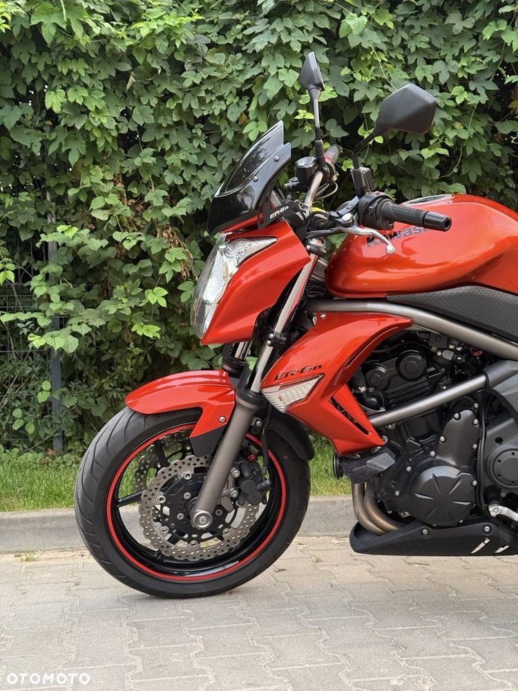 Kawasaki ER - 8