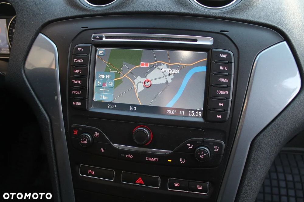 Ford Mondeo SW 2.0 TDCi Titanium - 27