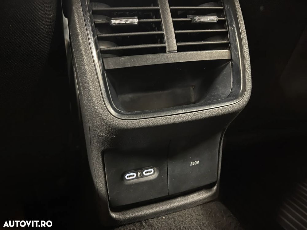 Skoda Octavia 2.0 TDI DSG Ambition - 28