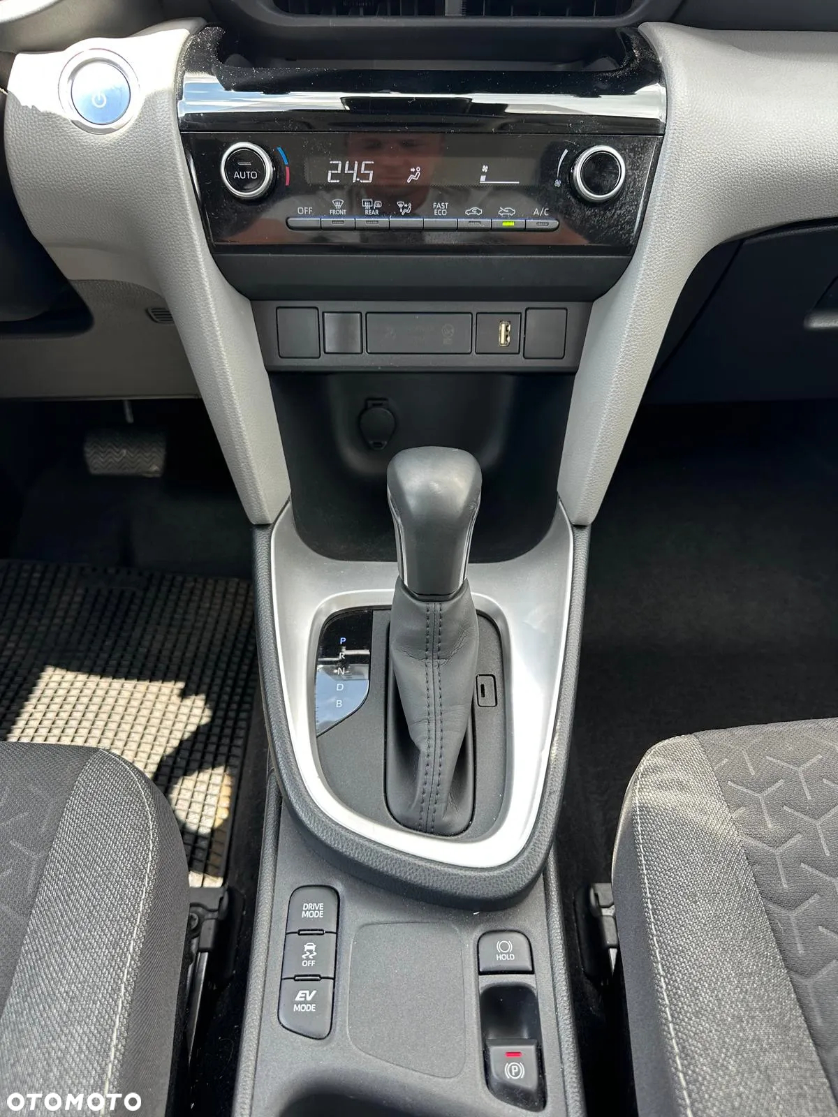 Toyota Yaris Cross Hybrid 1.5 Comfort - 11