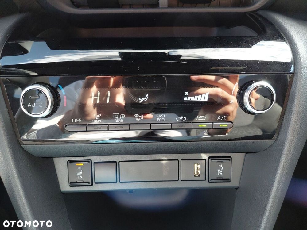 Toyota Yaris Cross Hybrid 1.5 Comfort - 25