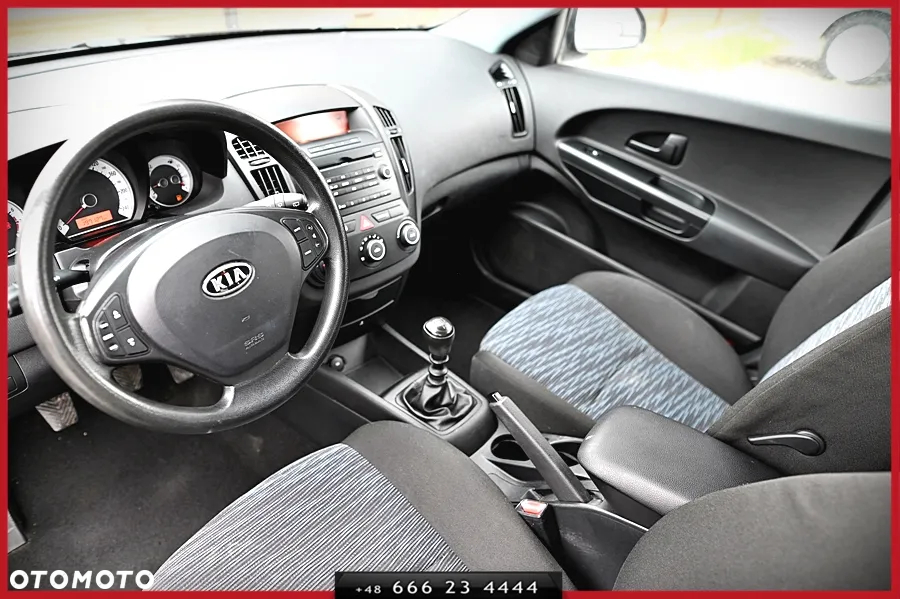 Kia Ceed Cee'd 1.6 Comfort + - 17