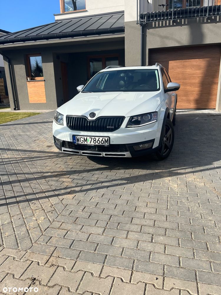 Skoda Octavia 2.0 TDI 4x4 DSG Scout - 21