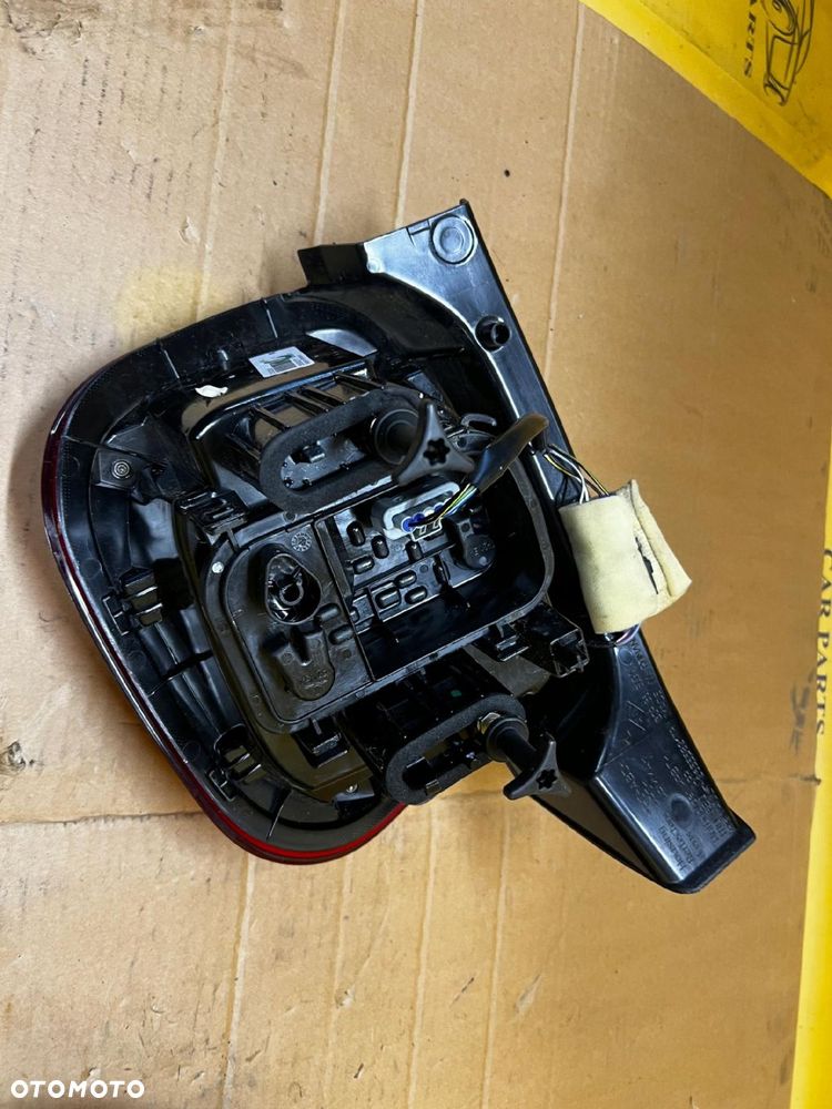 KOMPLET LAMPY LAMPA TYŁ TYLNE LEWA PRAWA DACIA DUSTER II EU - 13