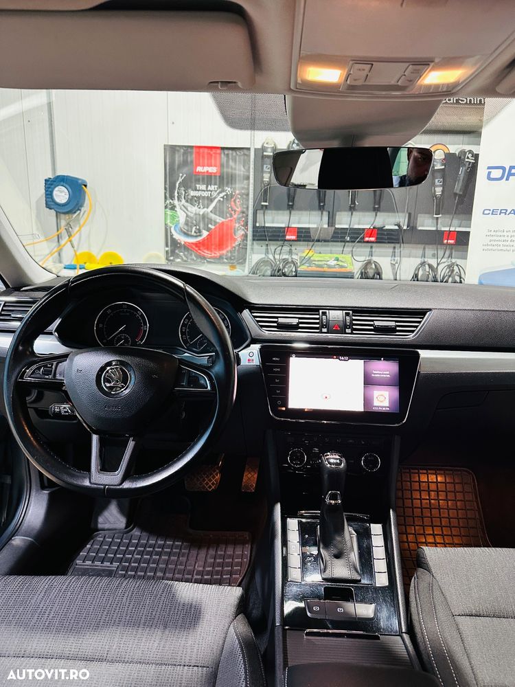 Skoda Superb 2.0 TDI DSG 4X4 Ambition - 4