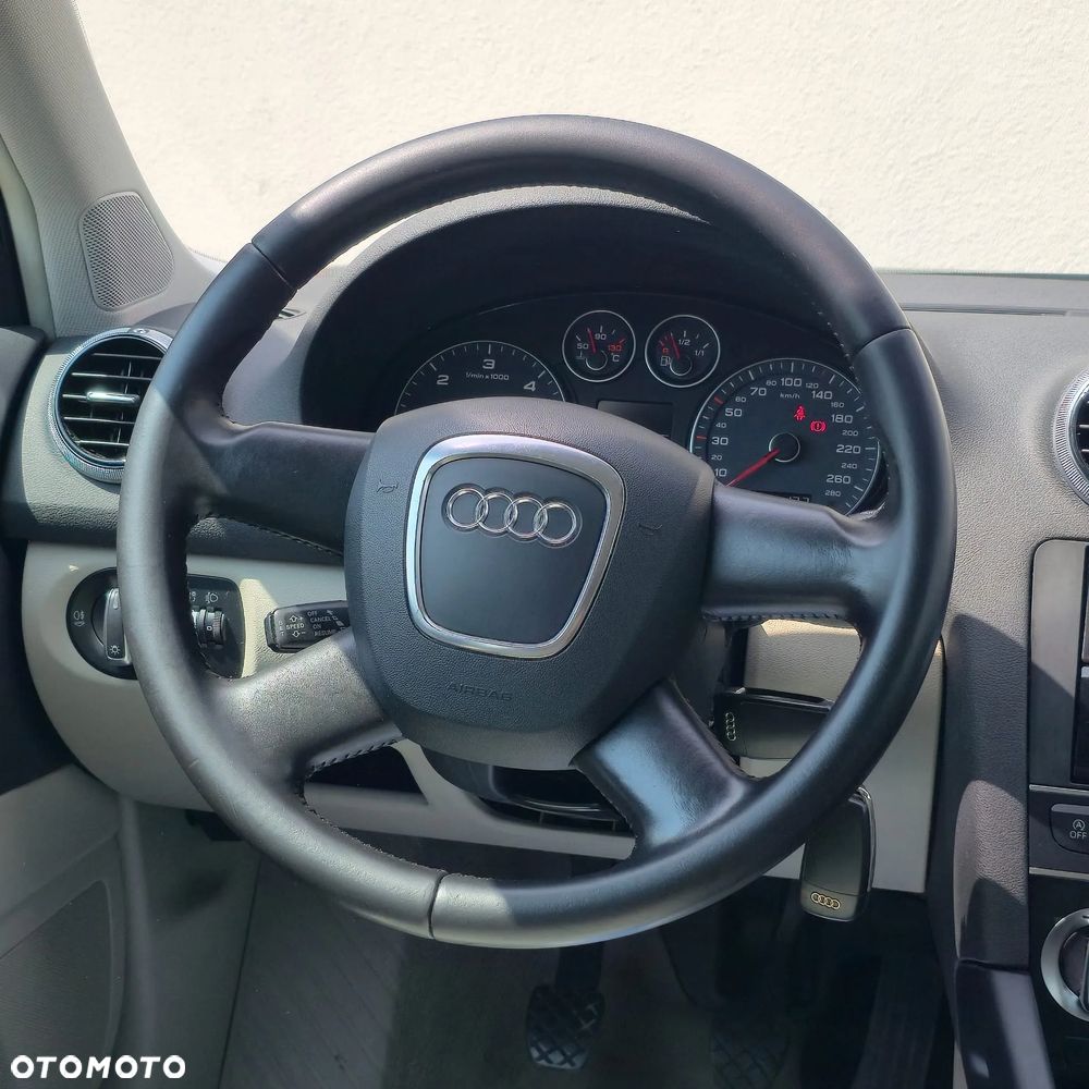 Audi A3 3-drzwiowe 1.6 TDI S line Sportpaket - 26