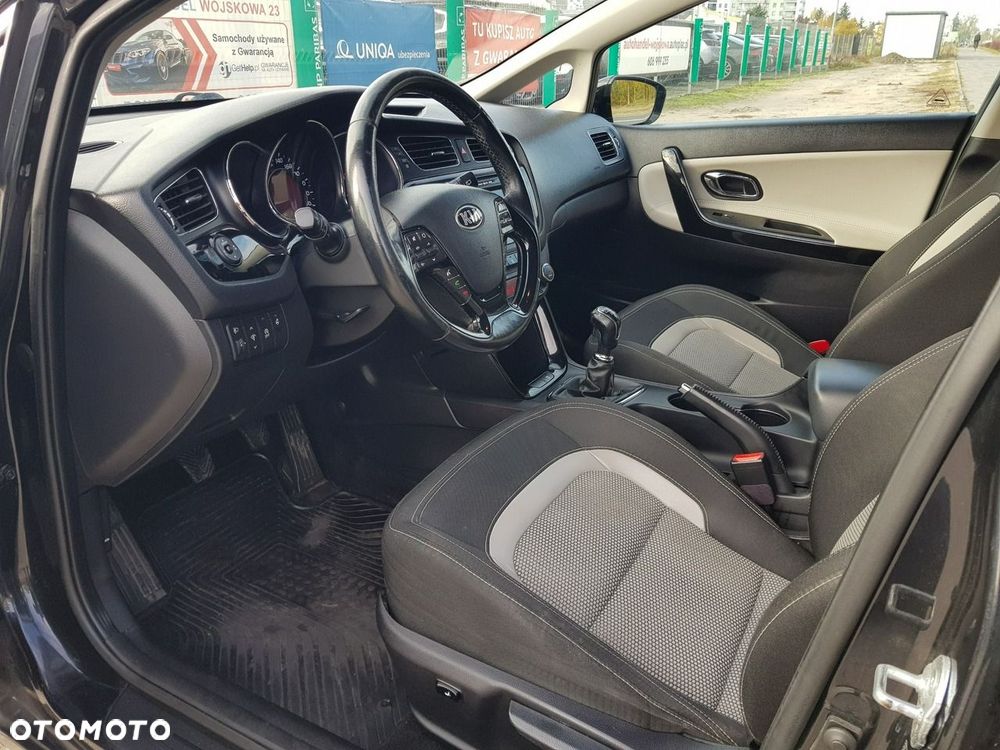 Kia Ceed 1.6 CRDi L - 10
