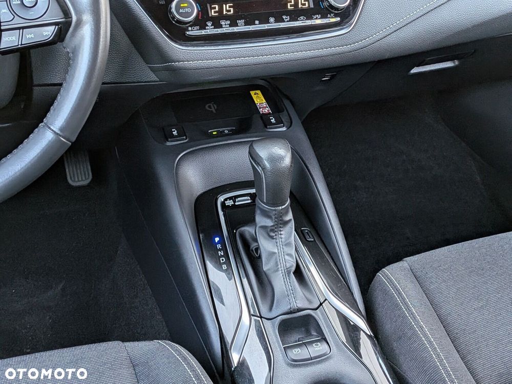 Toyota Corolla 1.8 Hybrid Comfort - 21