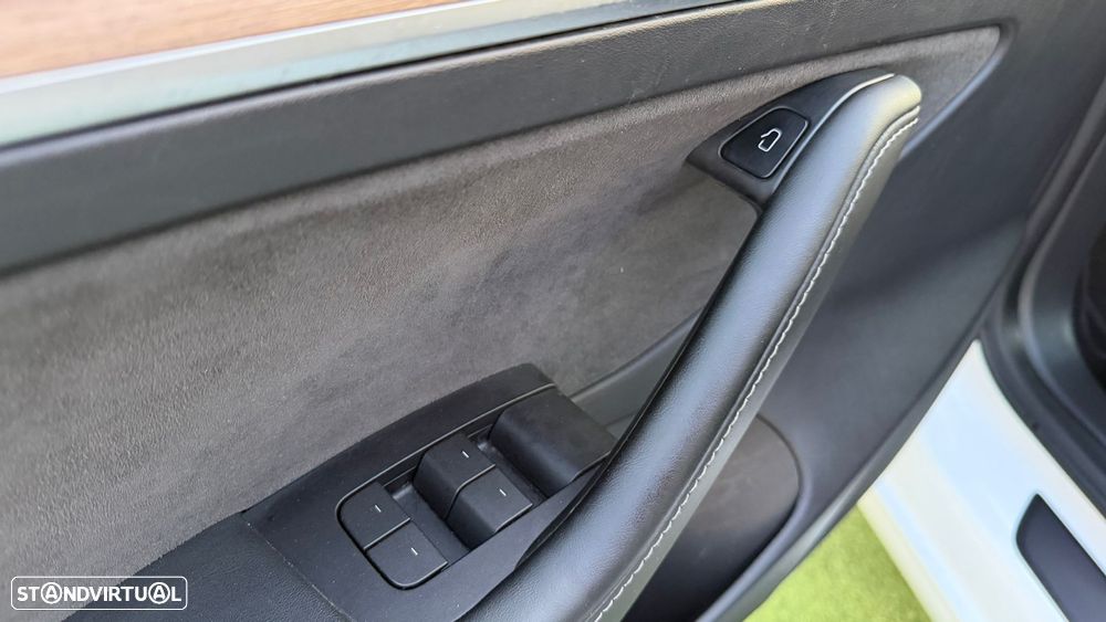 Tesla Model 3 Performance Dual Motor AWD - 42