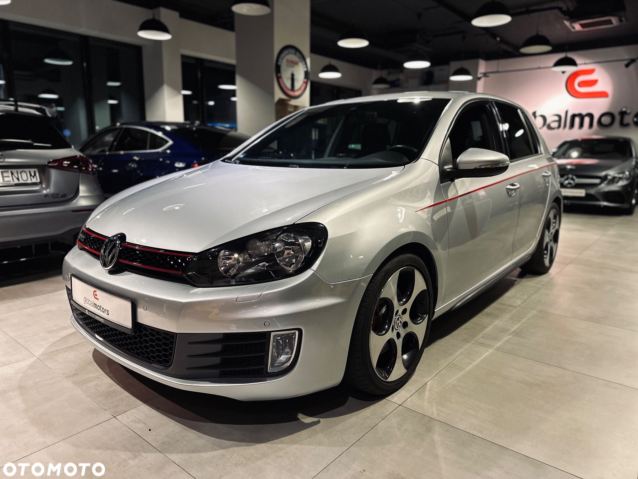 Volkswagen Golf 2.0 GTI - 1