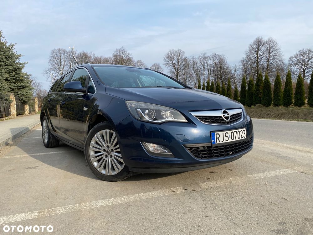Opel Astra 1.4 T Cosmo - 2