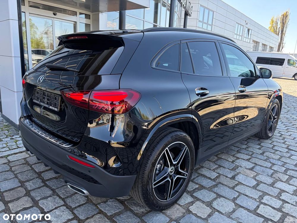 Mercedes-Benz GLA 200 mHEV AMG Line 7G-DCT - 4