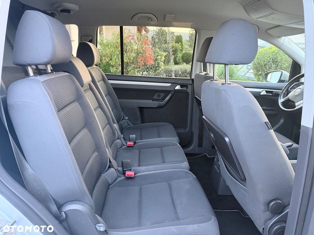 Volkswagen Touran 1.9 TDI DPF Blue Motion Highline - 6