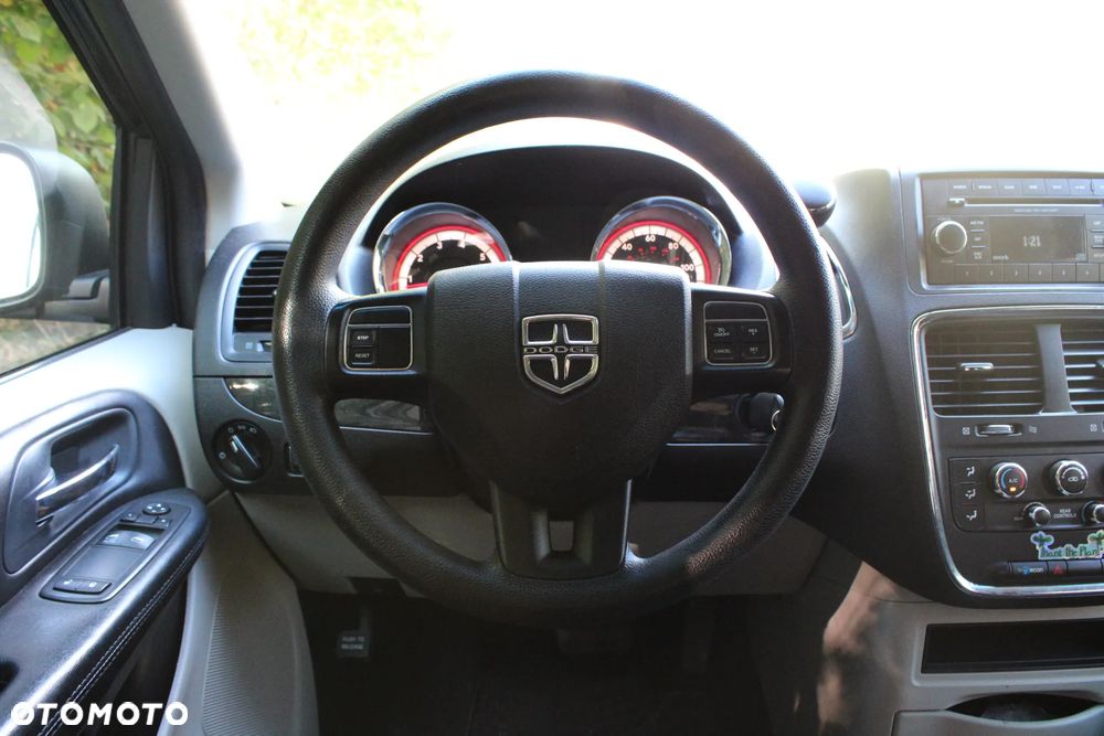 Dodge Grand Caravan - 15