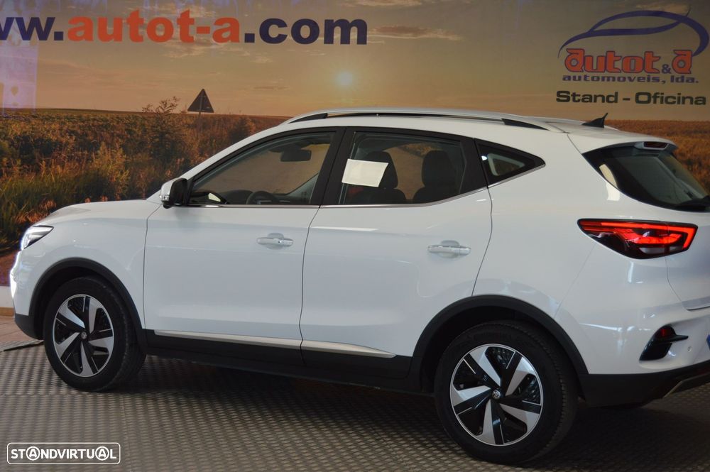 MG ZS EV 72.6 kWh Luxury - 2