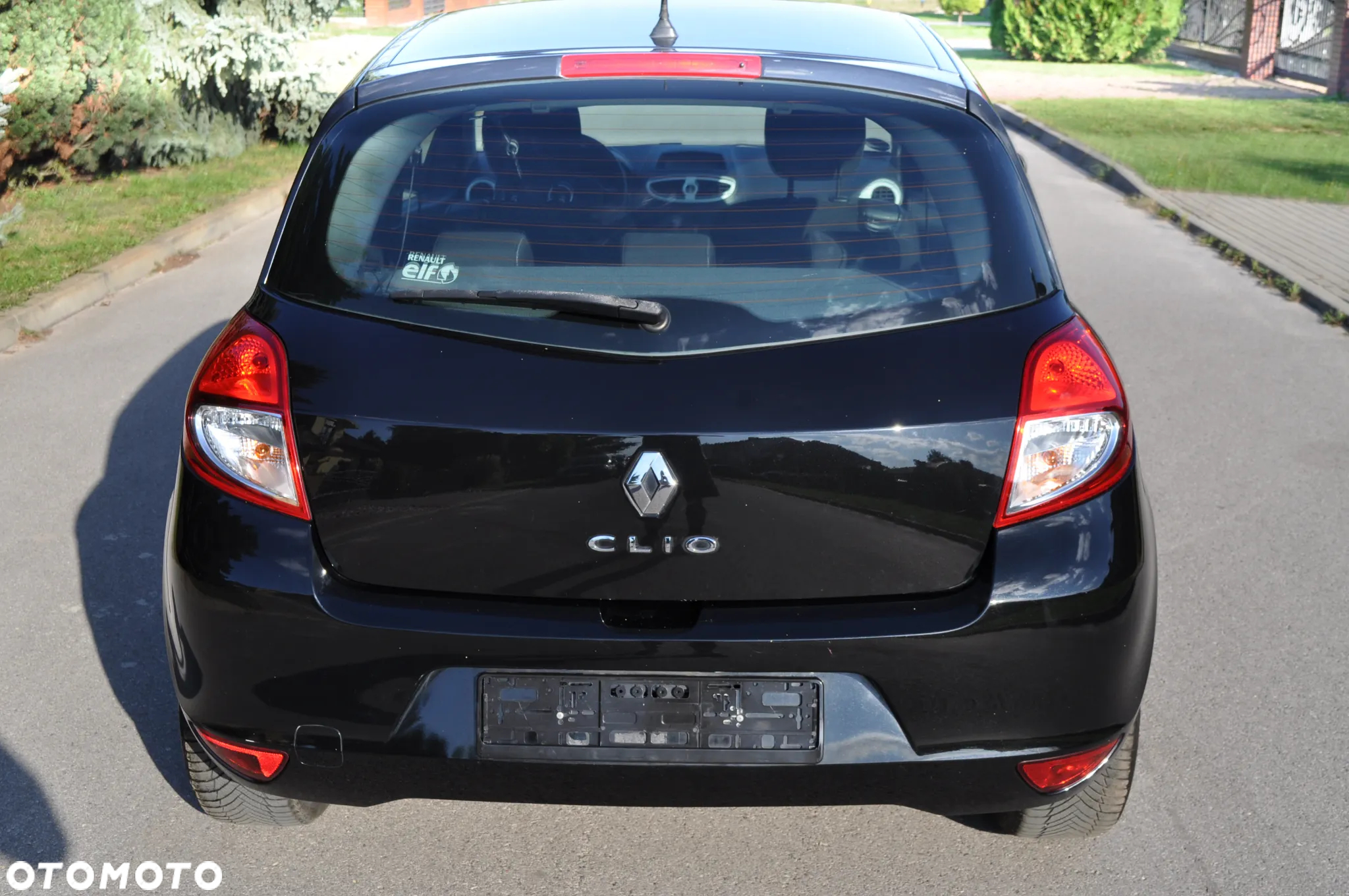 Renault Clio 1.2 16V 75 Yahoo - 17