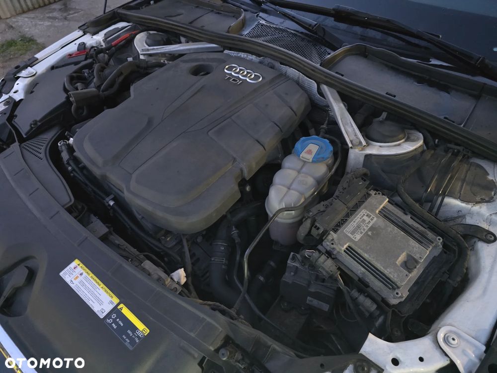 Audi A4 Avant 2.0 TDI S tronic - 14