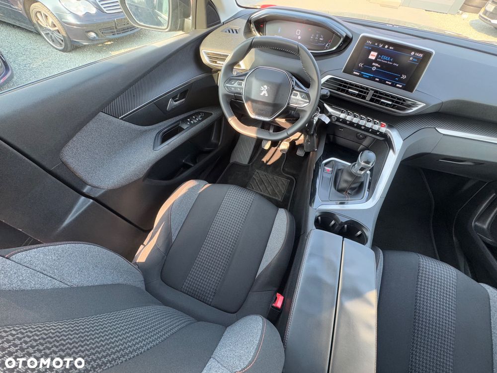 Peugeot 3008 - 21