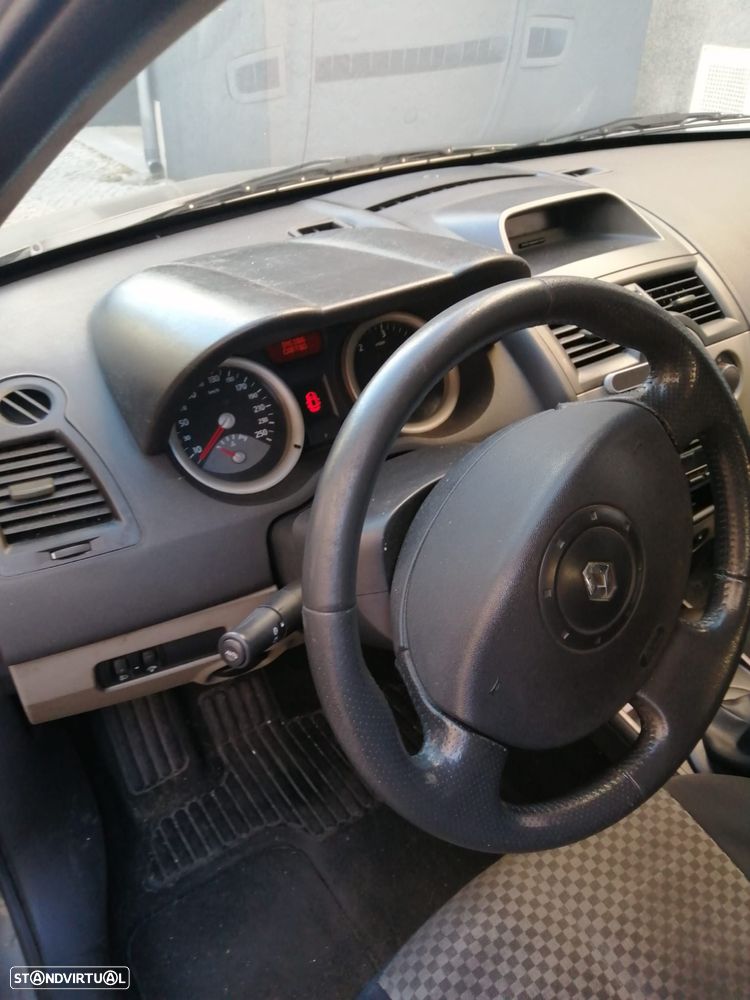 Renault Mégane 1.5 dCi L. Dynamique - 6