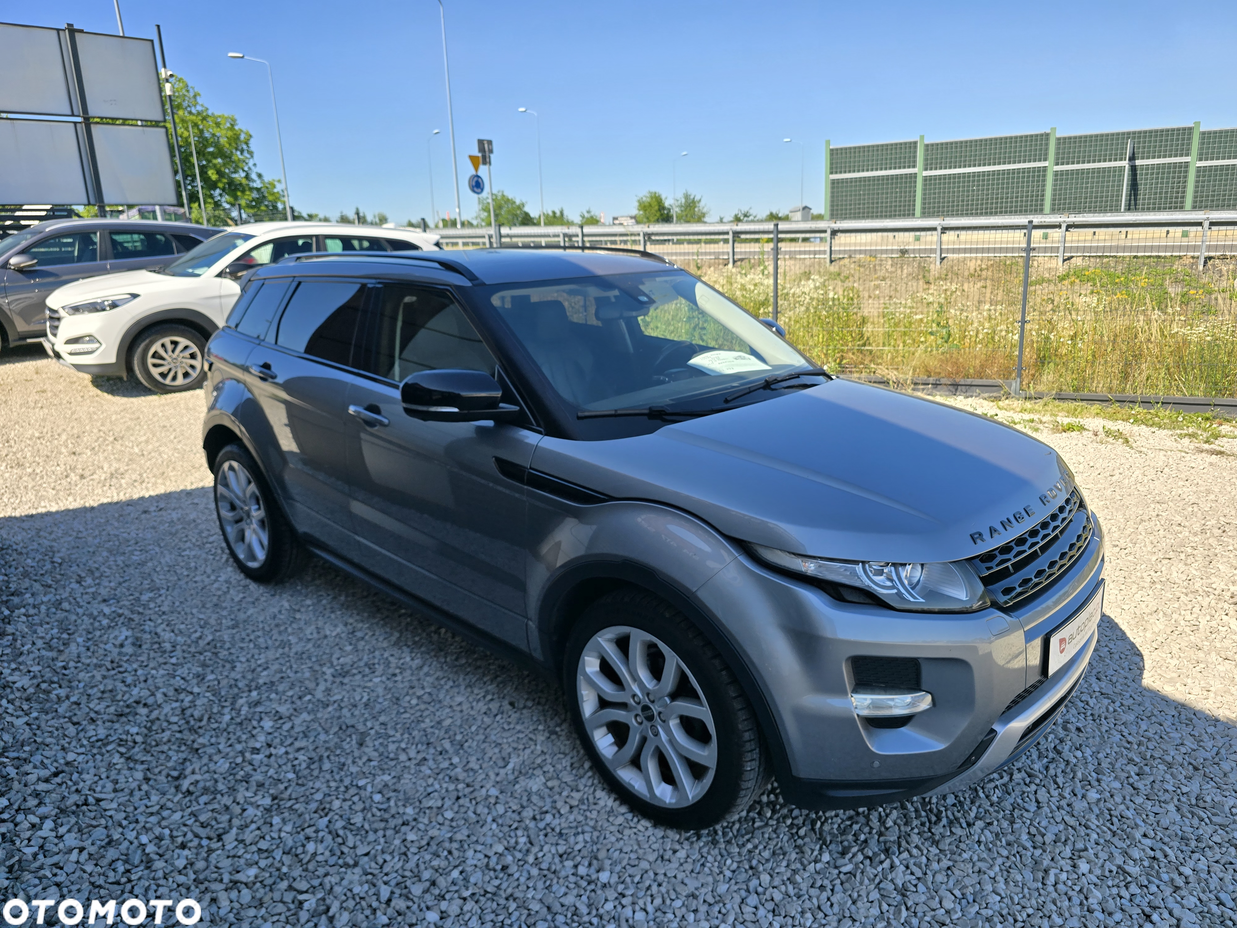 Land Rover Range Rover Evoque Si4 SkyView Edition - 3