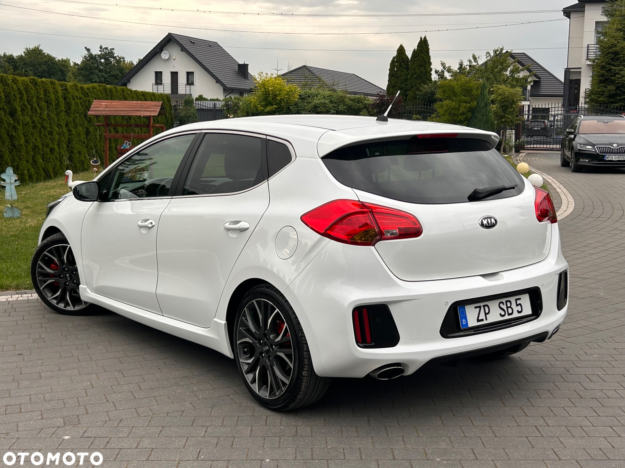 Kia Ceed 1.6 T-GDI GT-Track - 13
