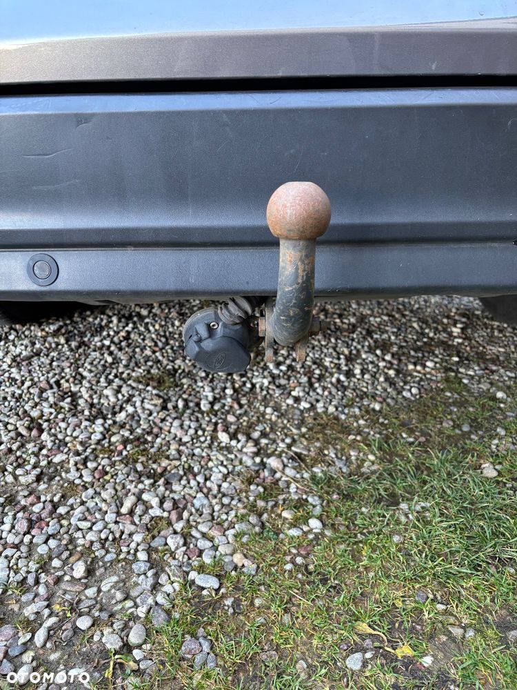 Ford Focus 1.6 Ambiente - 19