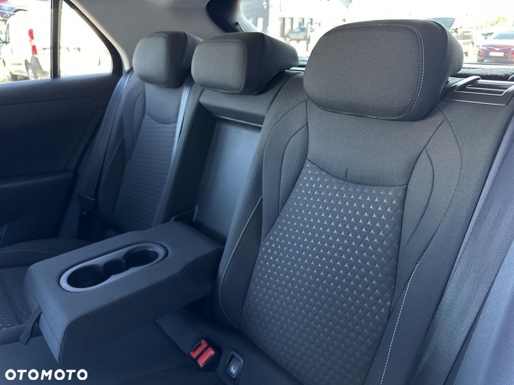 Volkswagen T-Roc - 16