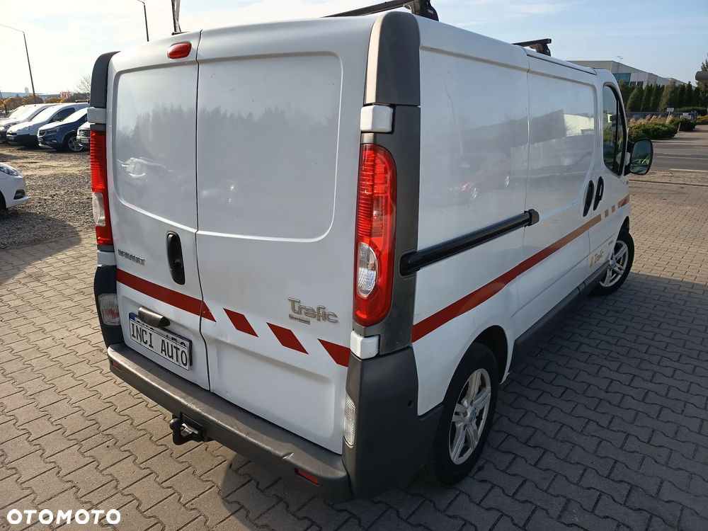 Renault Trafic - 9