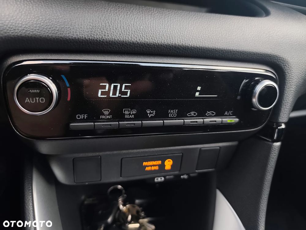 Toyota Yaris 116 1.5 VVT-i Comfort - 28