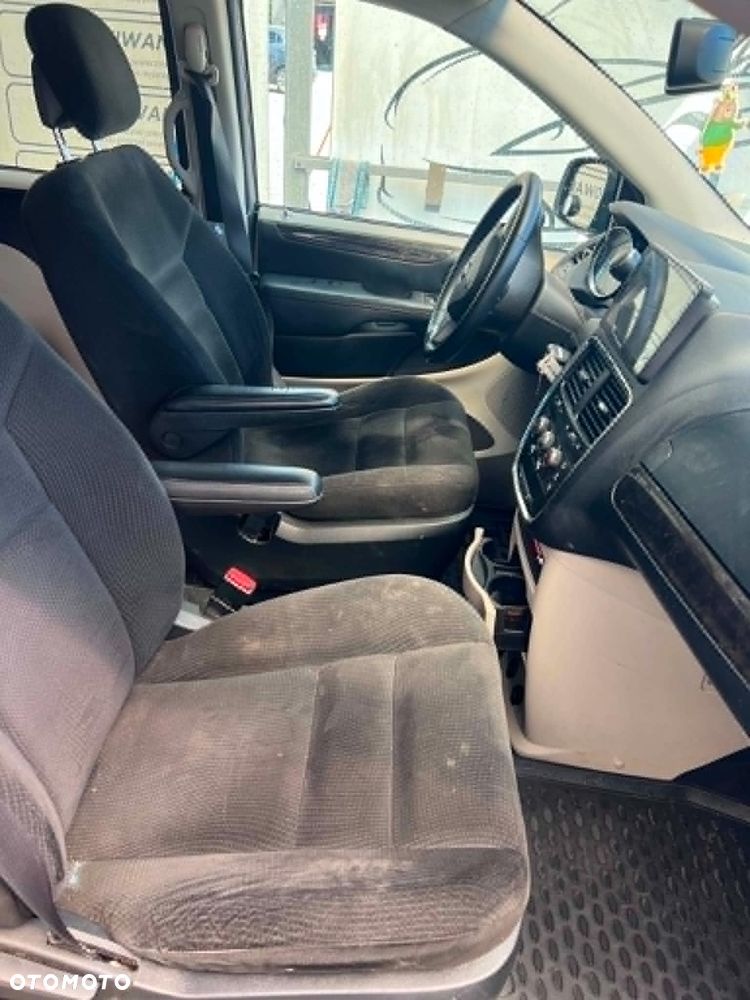 Dodge Grand Caravan 3.6 Express - 13