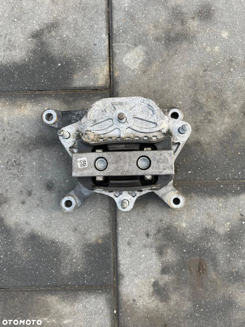 AUDI A4 B9 LIFT ŁAPA PODUSZKA SKRZYNI BIEGÓW 8W0399156 - 4