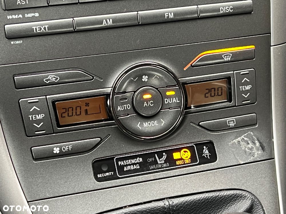 Toyota Auris 1.6 VVT-i Premium - 23