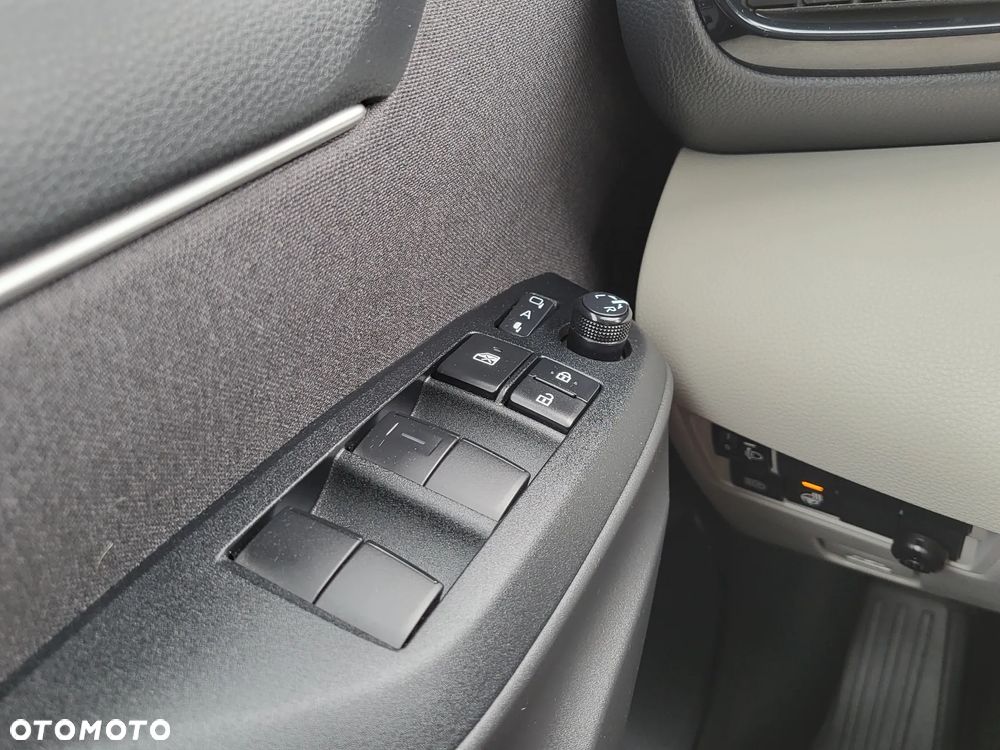 Toyota Yaris Hybrid 1.5 Executive - 27