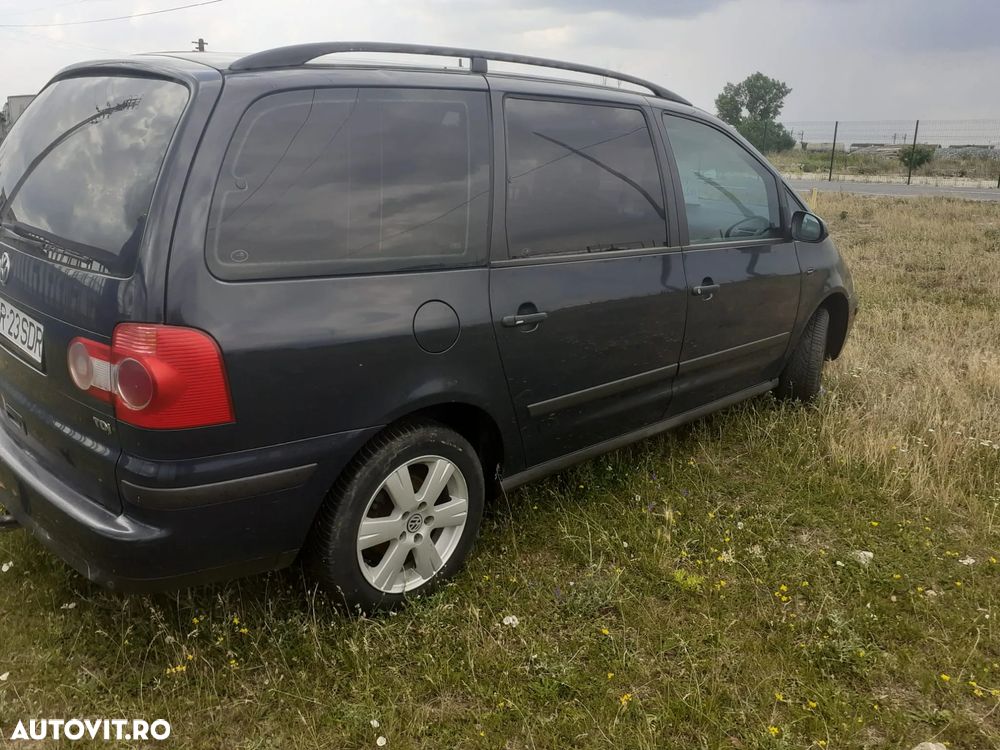 Volkswagen Sharan 1.9TDI Basis - 2