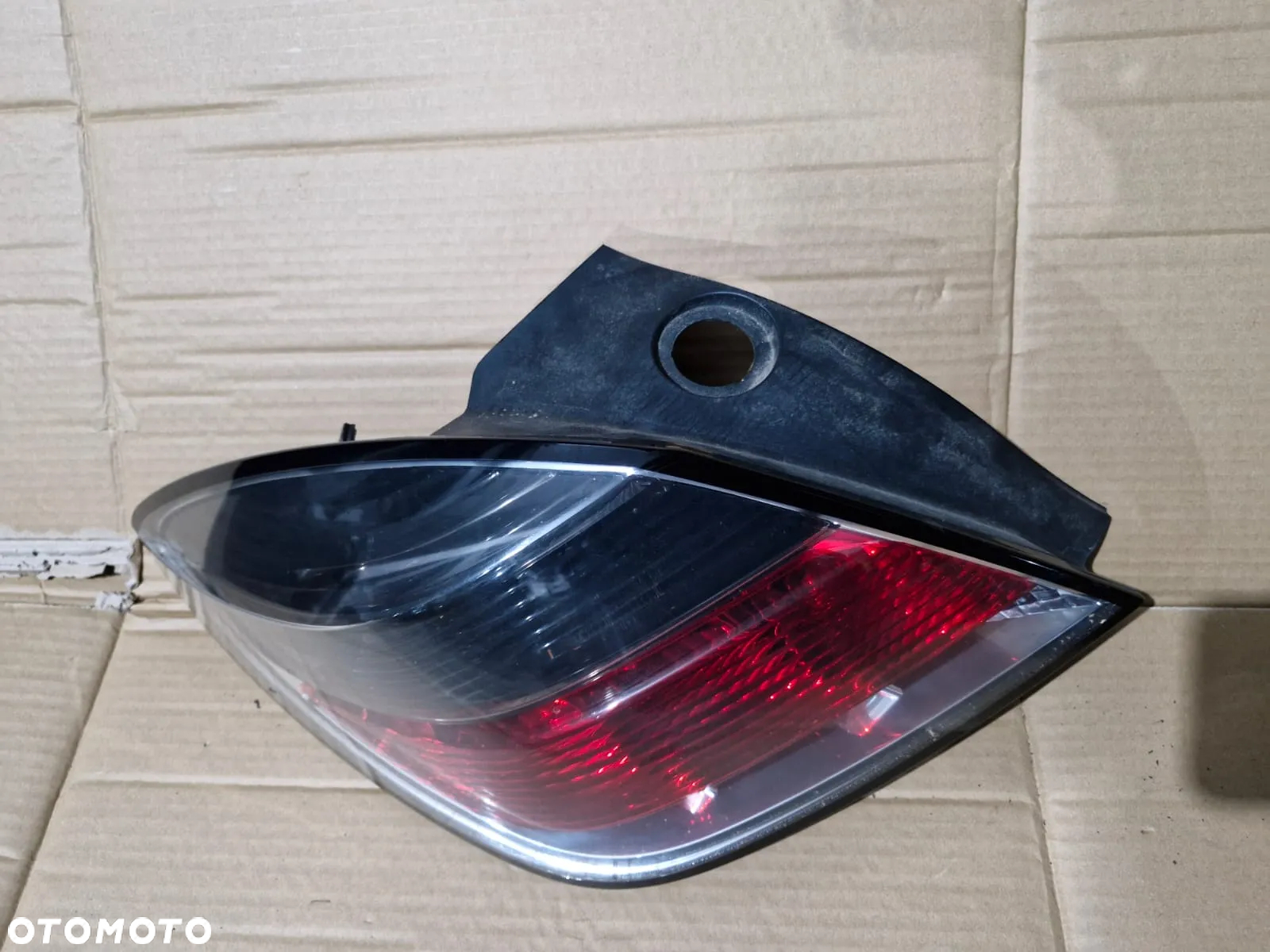 Lampa praw lewa tylna tył Opel Astra H III GTC 3 drzwi - 2