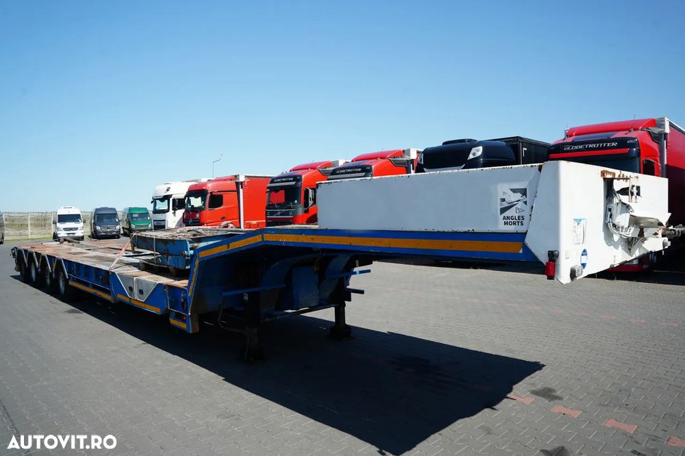 Trax / REMORCĂ JOS / REMORCĂ AUTO 15,3 M / 4 AXE (2 DE DIRECȚIE) / - 9