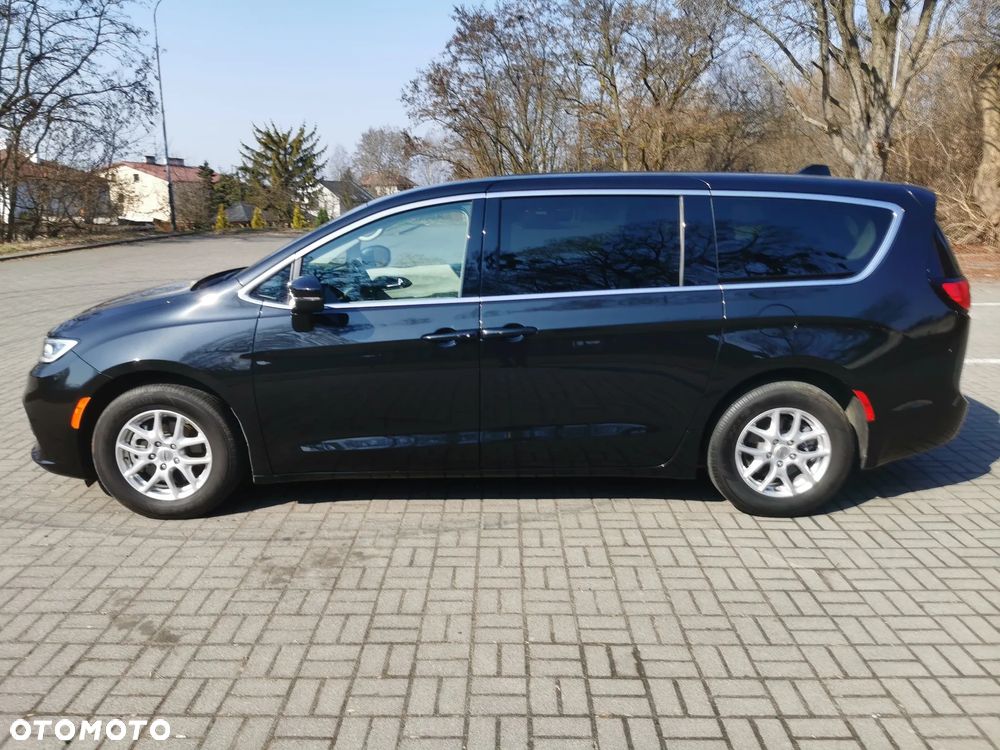 Chrysler Pacifica - 3