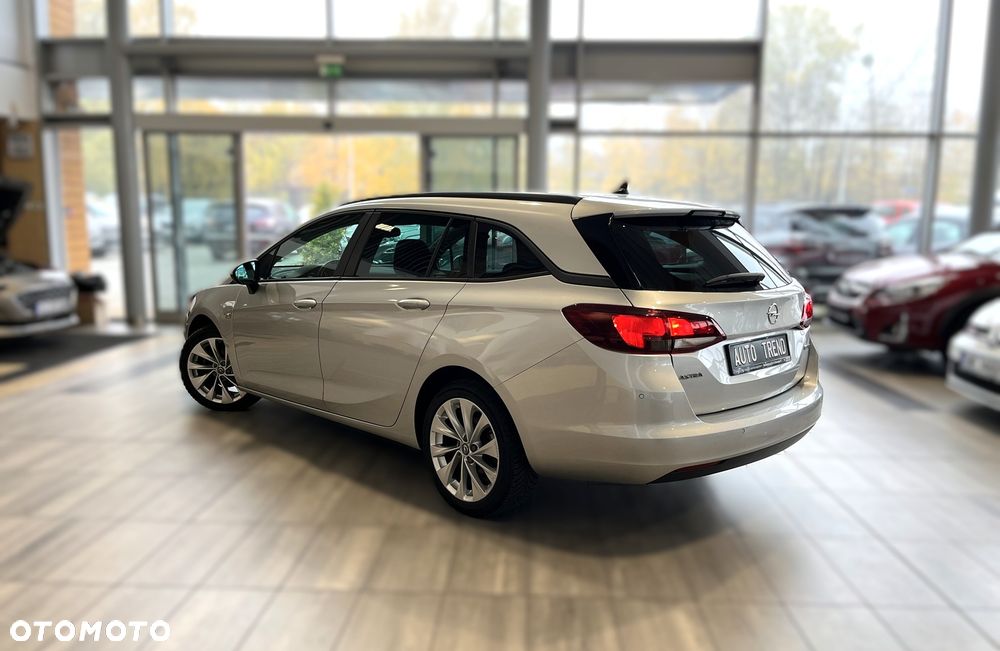 Opel Astra 2018 photo 4
