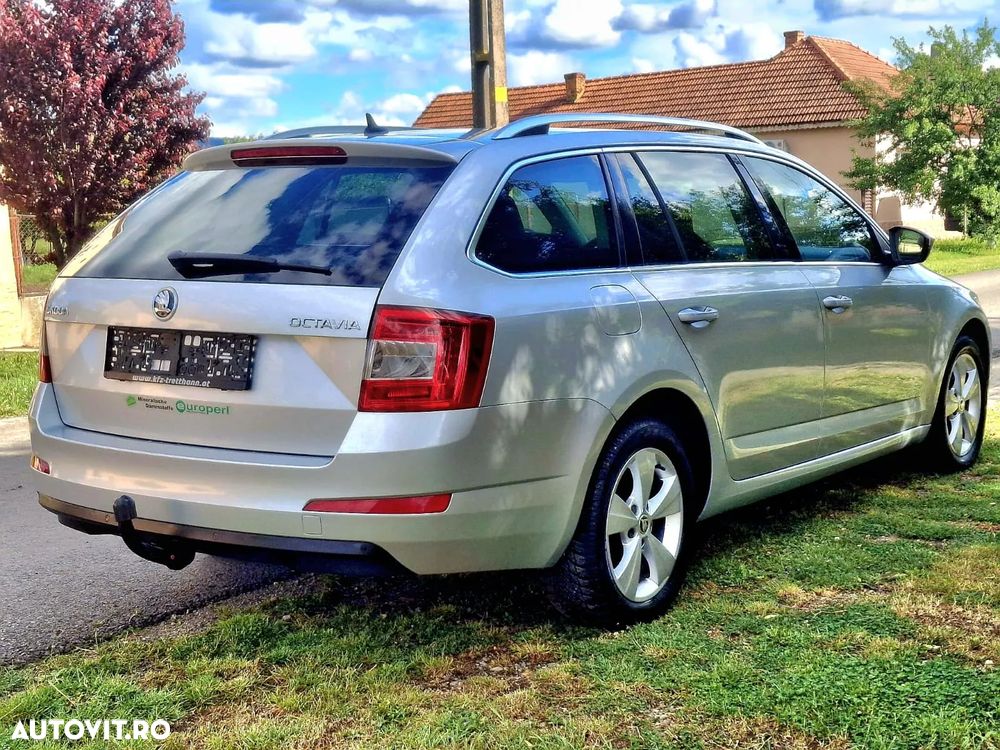 Skoda Octavia 2.0 TDI Premium Edition - 4