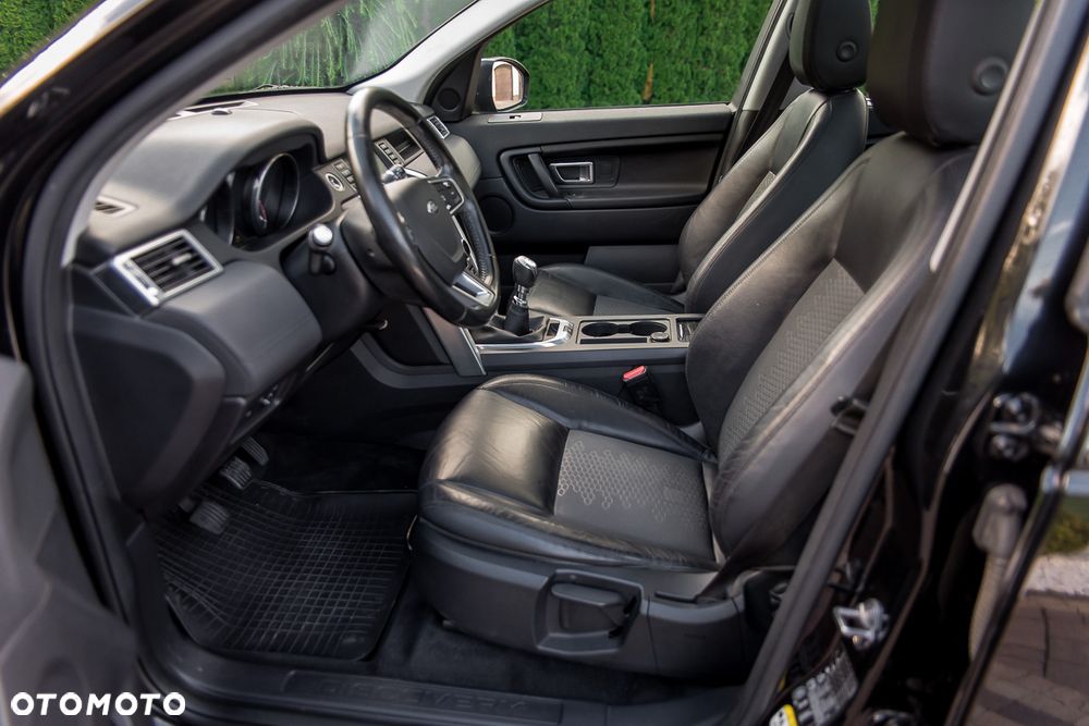 Land Rover Discovery Sport TD4 HSE Luxury - 11