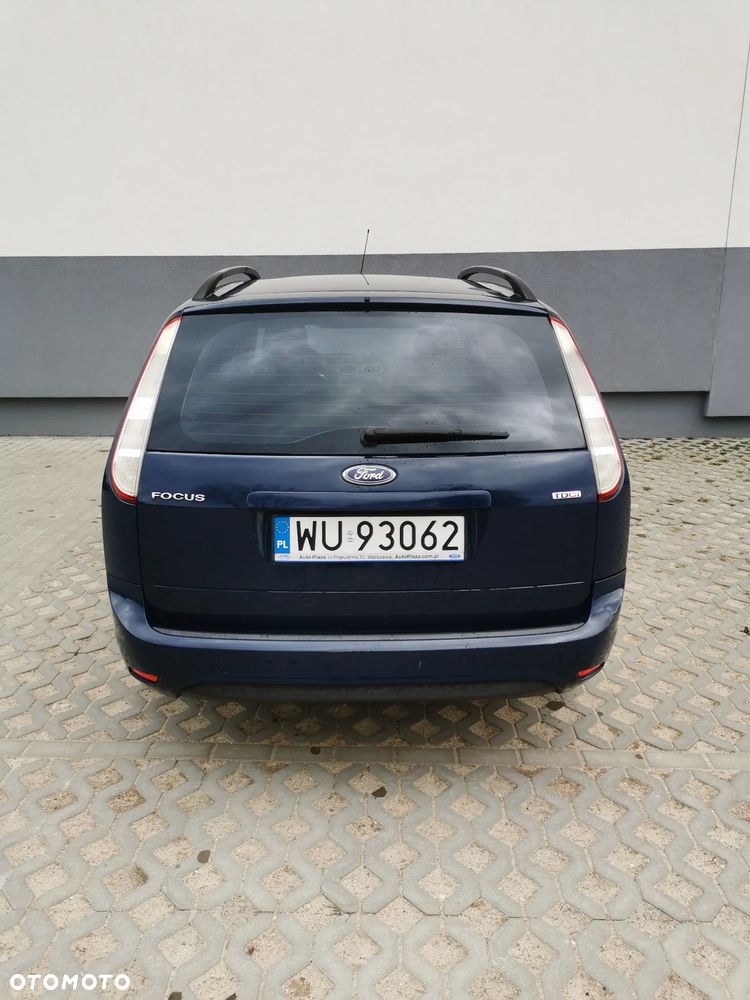 Ford Focus - 8