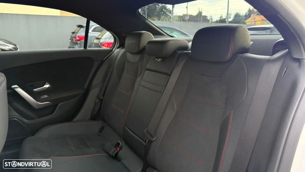 Mercedes-Benz A 180 Limousine d AMG Line Aut. - 14