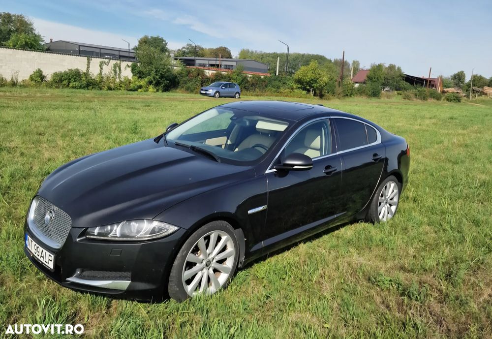 Jaguar XF 3.0 V6 Diesel Luxury - 3