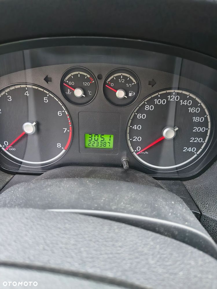 Ford Focus 1.6 Ambiente - 7