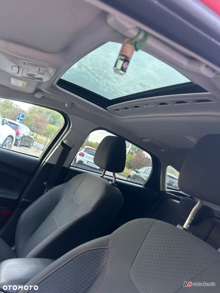 Ford Focus - 33