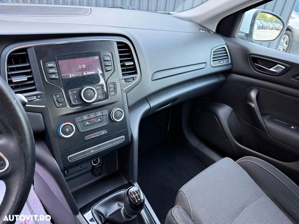 Renault Megane - 8