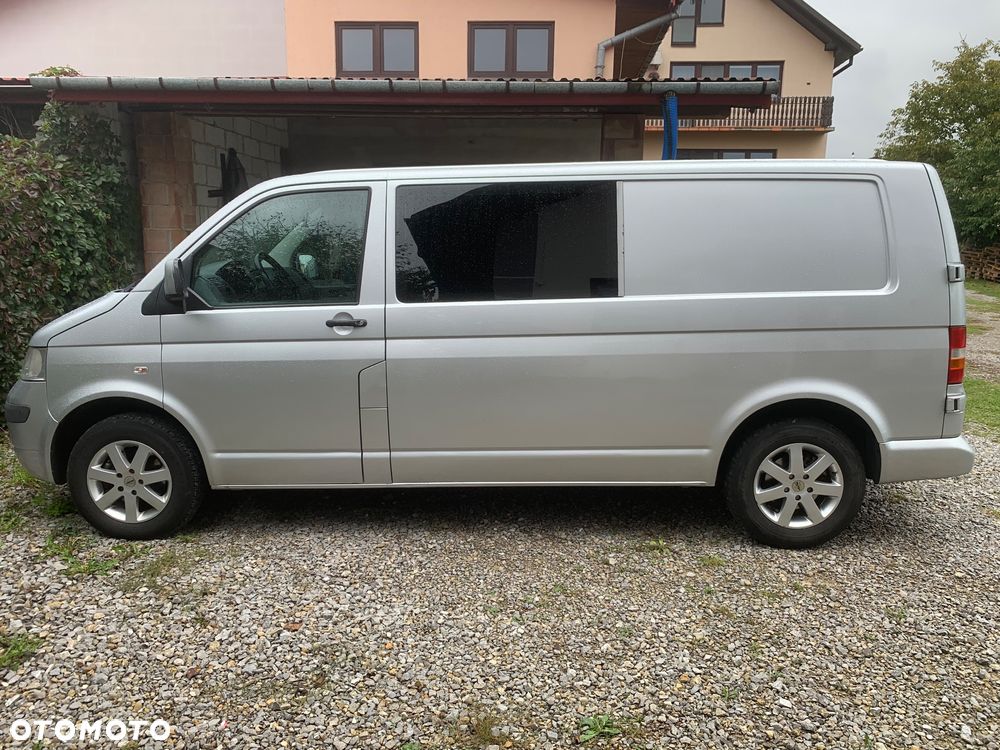 Volkswagen Transporter - 1