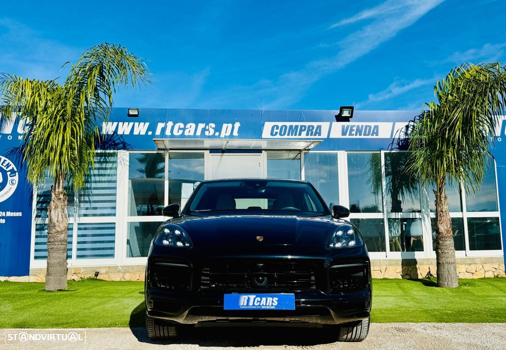 Porsche Cayenne Coupé E-Hybrid Platinum Edition - 2