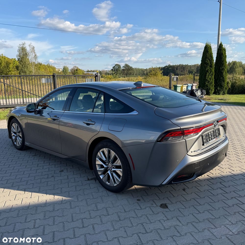 Toyota Mirai - 16