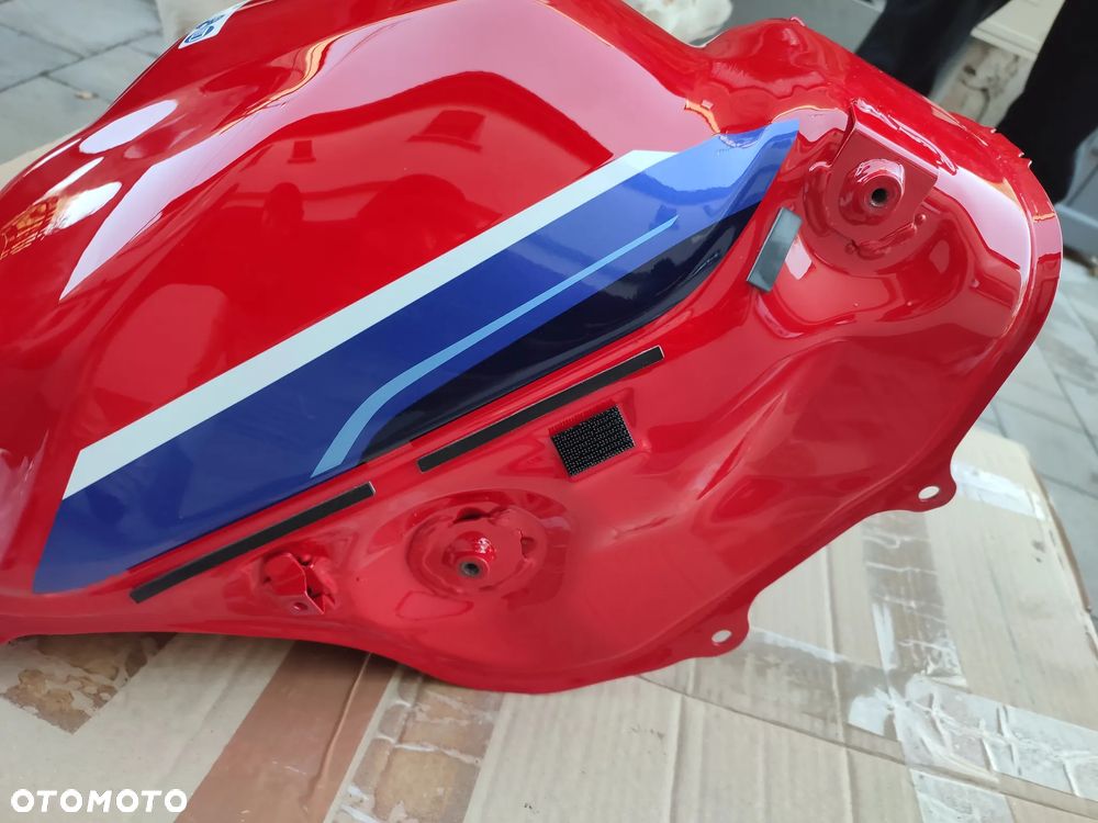 Bak, zbiornik paliwa Honda CBR 1000RR SC82 - 3